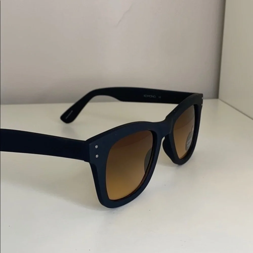 Komono New Allen Black Rubber Sunglasses